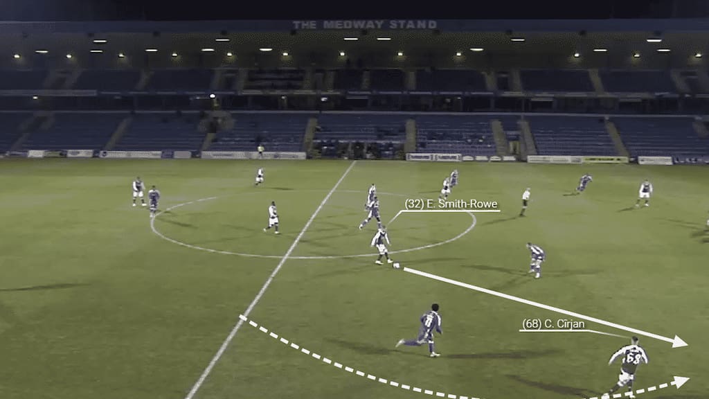 Receiving the ball from Emile Smith-Rowe, Cîrjan attacks down the right hand side.