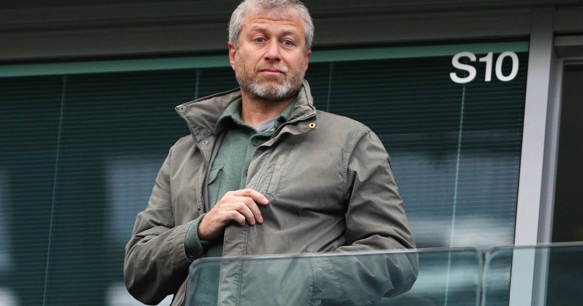 Roman Abramovich pens open letter to Chelsea fans as he admits club will be sold